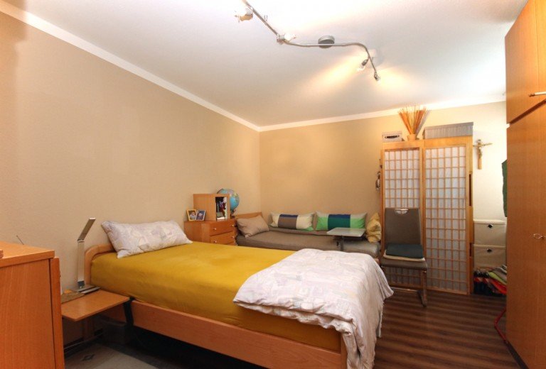 Schlafzimmer Kaufbeuren - Haken Etagenwohnung Tip-Top renovierte 2-Zimmerwohnung mit XXL Balkon