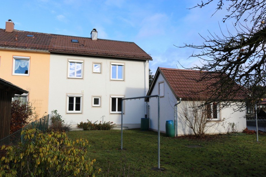 S�dansicht Doppelhaush�lfte Mauerstetten