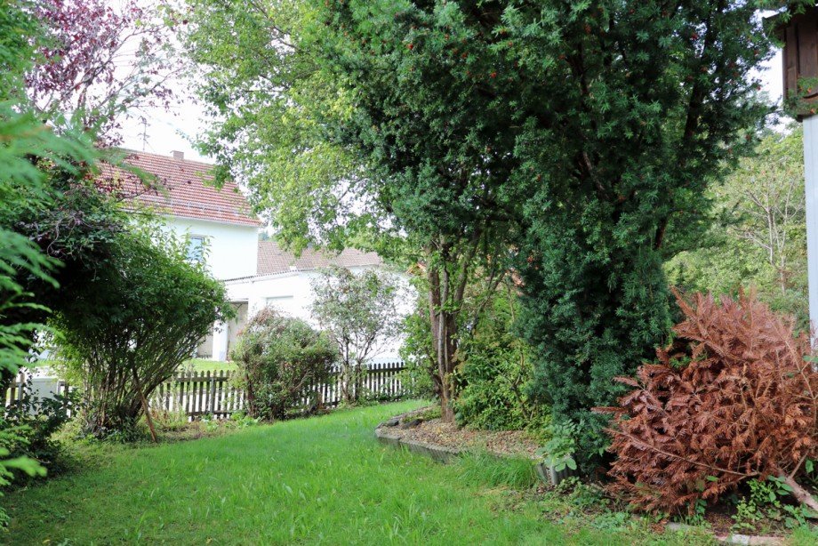 Garten Zweifamilienhaus Osterzell