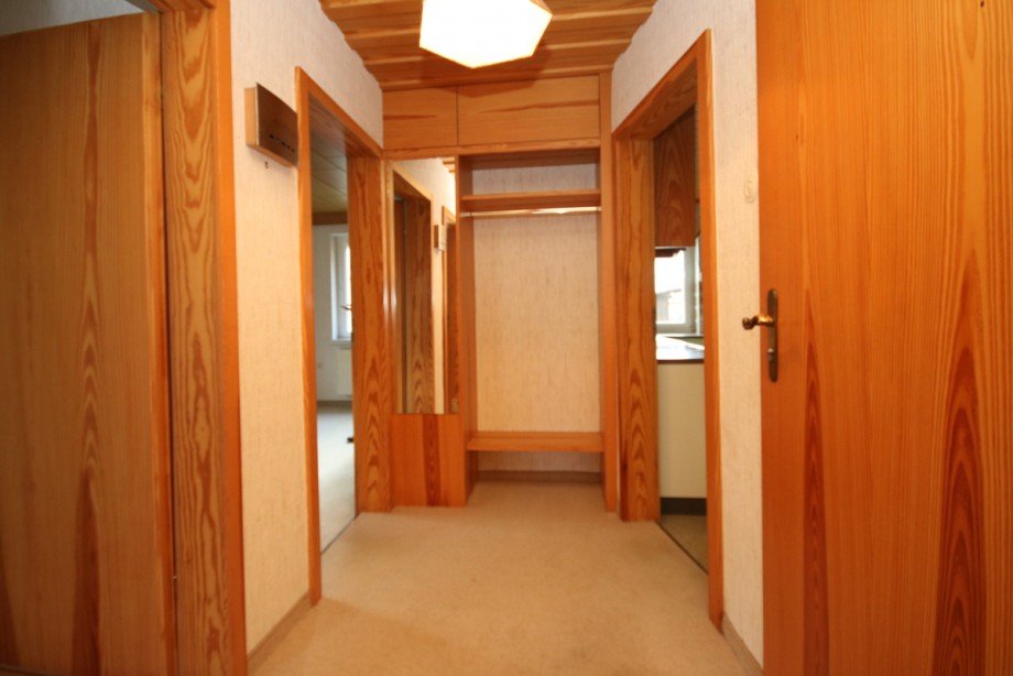 Flur EG Doppelhaush�lfte Mauerstetten