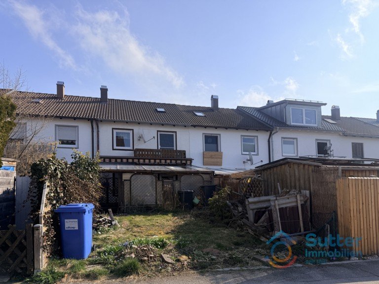 Westansicht Kaufbeuren - Hirschzell Reihenmittelhaus Renovierungsbed�rftiges Reihenmittelhaus in Hirschzell