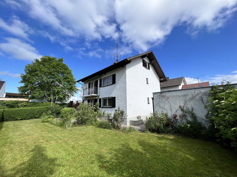Garten Marktoberdorf - Marktoberdorf Zweifamilienhaus Ein-/Zweifamilienhaus mit Garage im Zentrum.