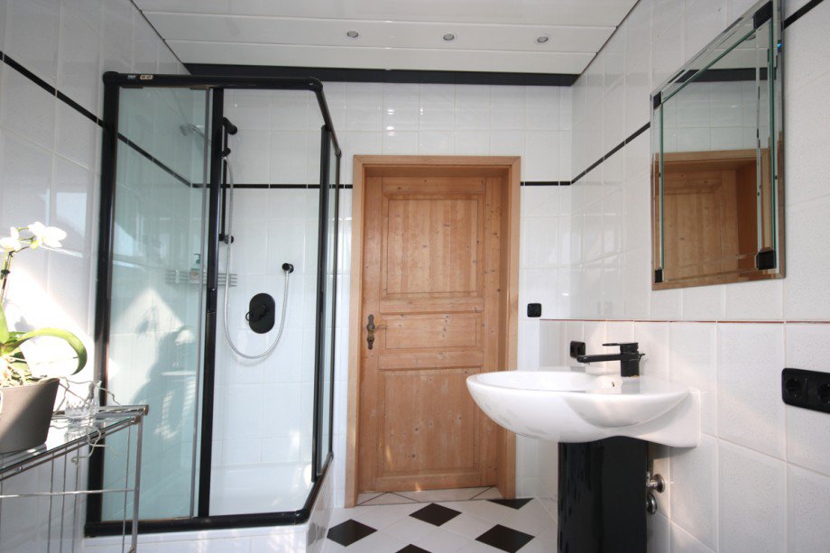 Bad/WC DG Zweifamilienhaus St�ttwang