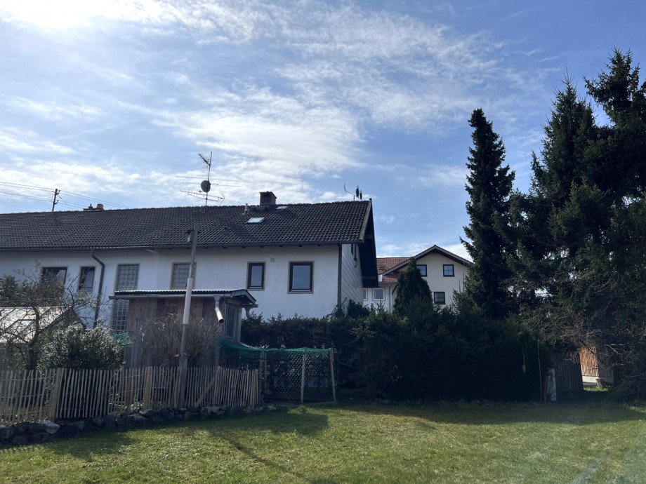 R�ckseite Doppelhaush�lfte R�ckholz