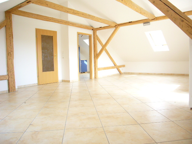 Wohnzimmer - Dachgeschoss Mehrfamilienhaus Marktoberdorf