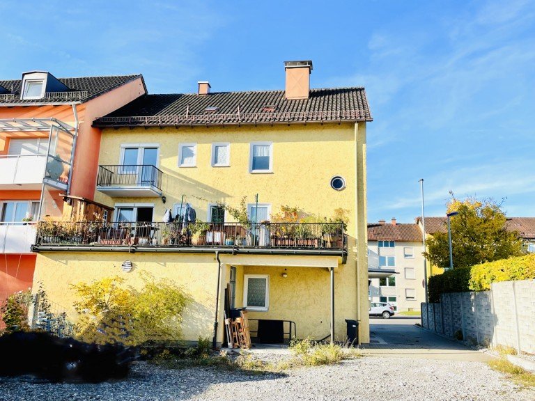 Hausansicht Ost Kaufbeuren - Neugablonz Haus Wohn-/Gesch�ftshaus in Kaufbeuren - Neugablonz