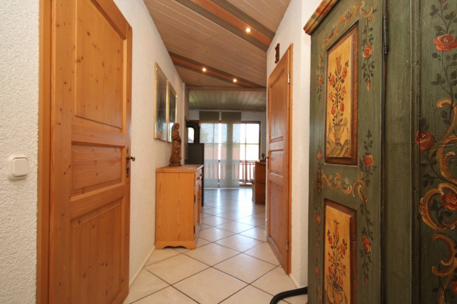 Flur DG Zweifamilienhaus St�ttwang