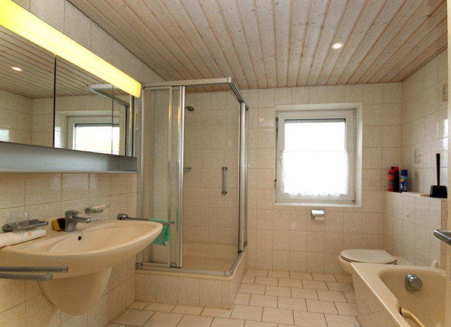 Bad OG Einfamilienhaus Bidingen