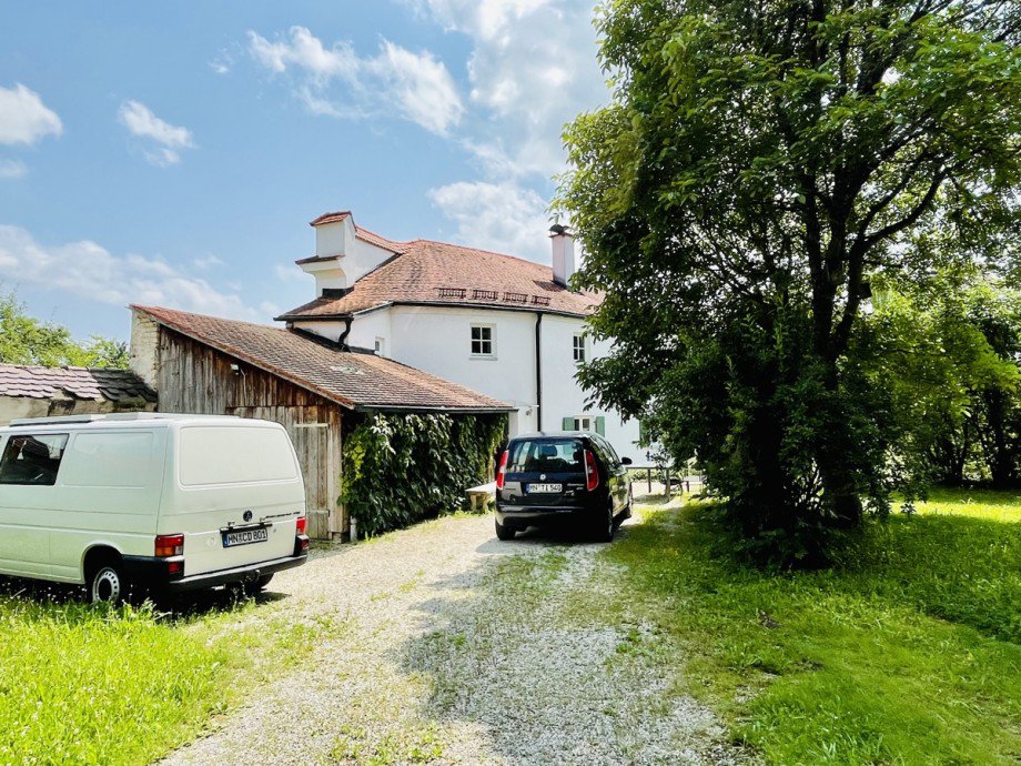 Zufahrt und Garten Doppelhaush�lfte Ottobeuren