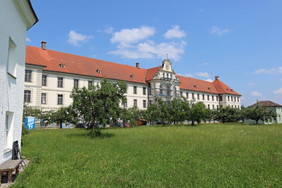 Klostergarten Doppelhaush�lfte Ottobeuren
