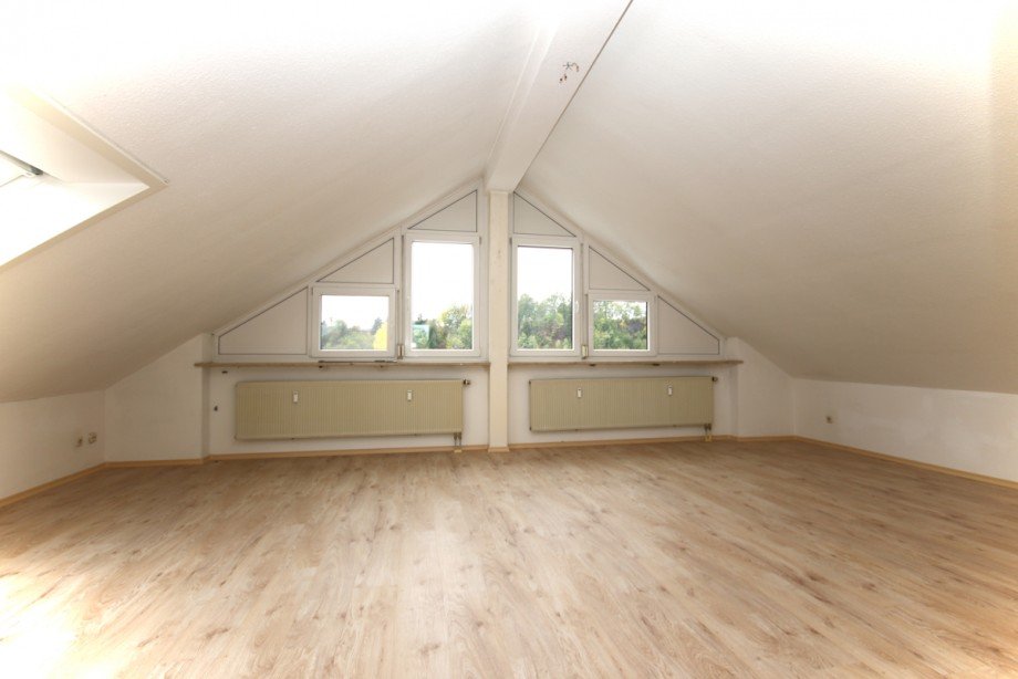 Wohnzimmer Dachgeschosswohnung Kaufbeuren