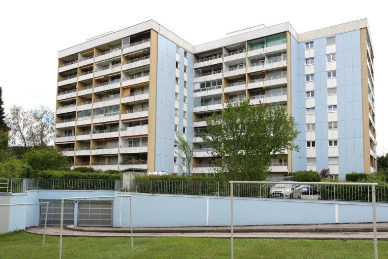 Westansicht Kaufbeuren - Kaufbeuren Erdgeschosswohnung 2 Zimmer- Eigentumswohnung mit PKW-Stellplatz